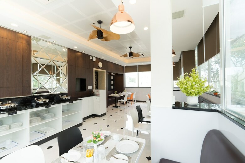 Empress Hotel Hochiminh City