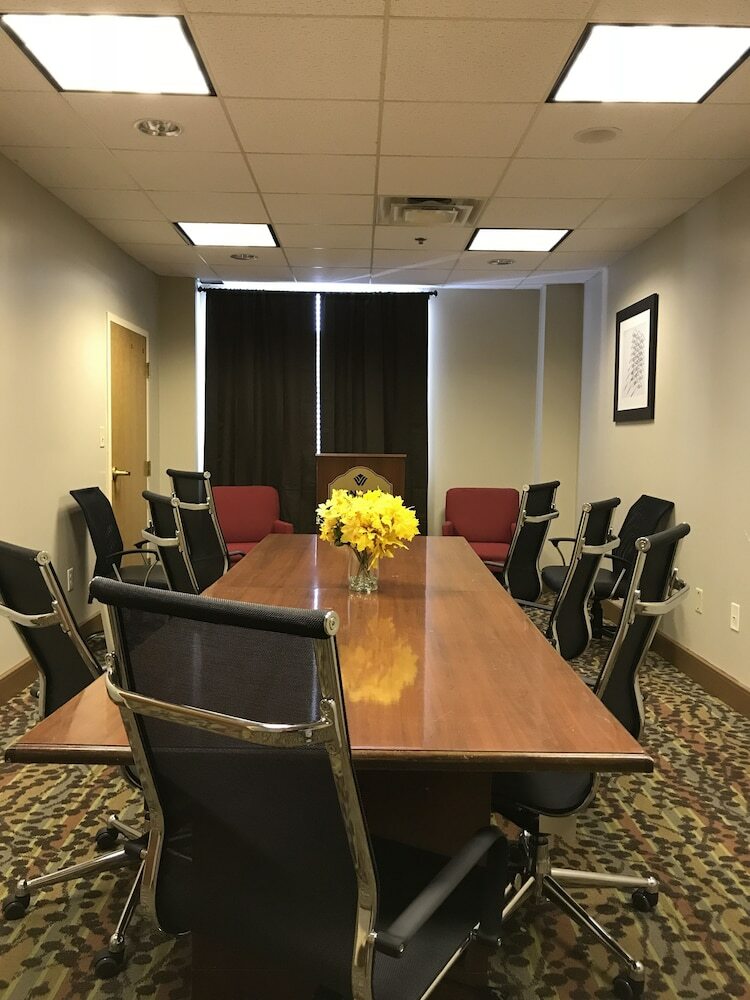 Hotel Wingate By Wyndham Augusta/fort Gordon