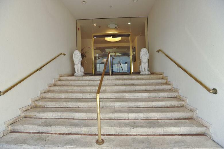 Crystal Beach Suites Oceanfront Hotel