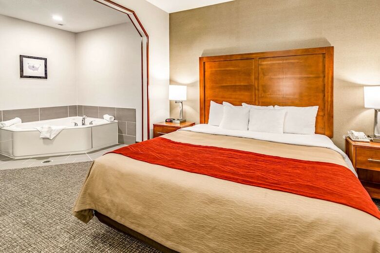 Hotel Comfort Inn And Suites