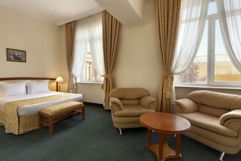 Hotel Ramada By Wyndham Plovdiv Trimontium