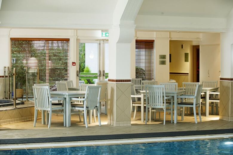 Crown Hotel