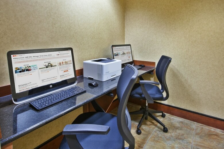 Hotel Holiday Inn Express And Suites Fort Wayne