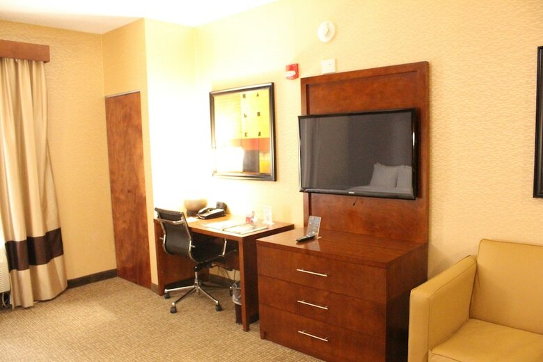 Hotel Quality Suites Nyc Gateway
