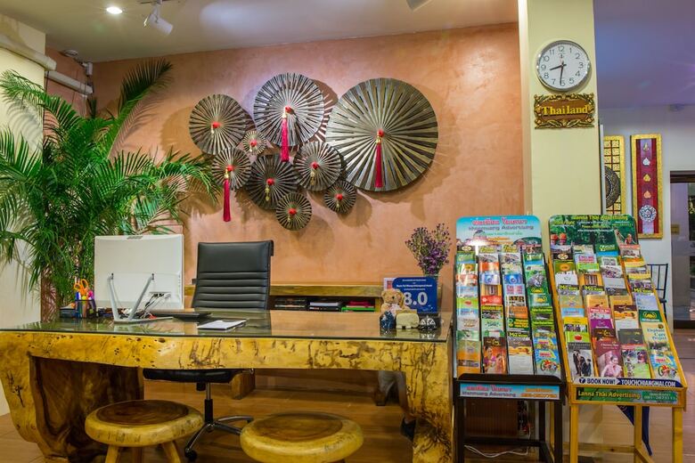 Chiang Mai Waroros Boutique Hotel