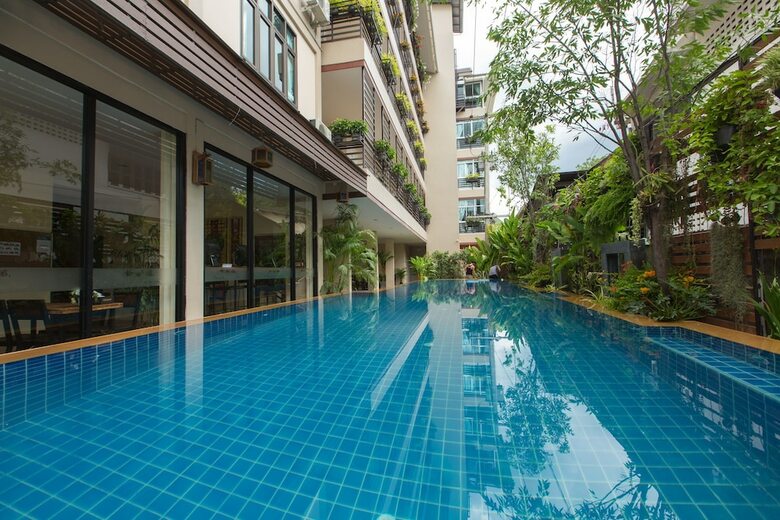 Chiang Mai Waroros Boutique Hotel