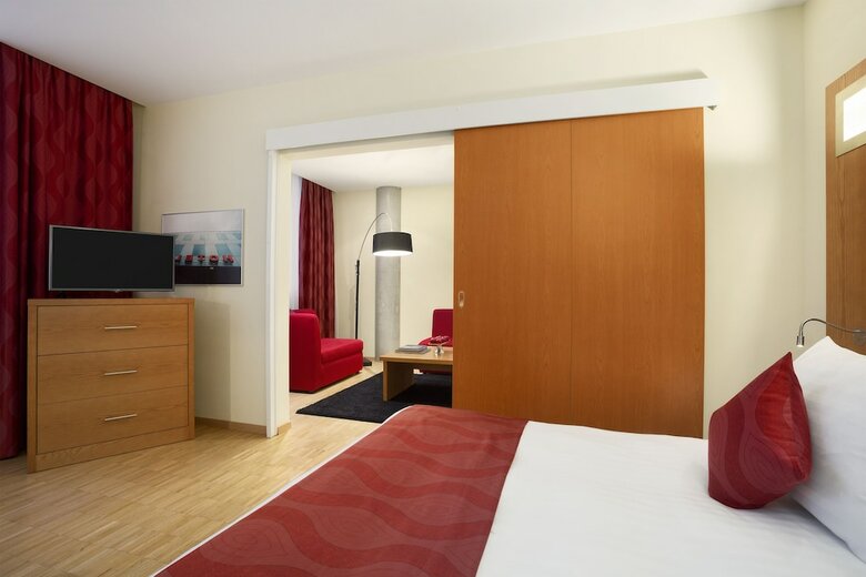 Hotel Ramada Encore By Wyndham Geneva
