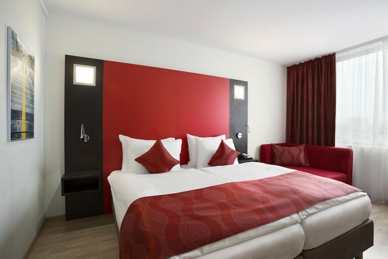 Hotel Ramada Encore By Wyndham Geneva