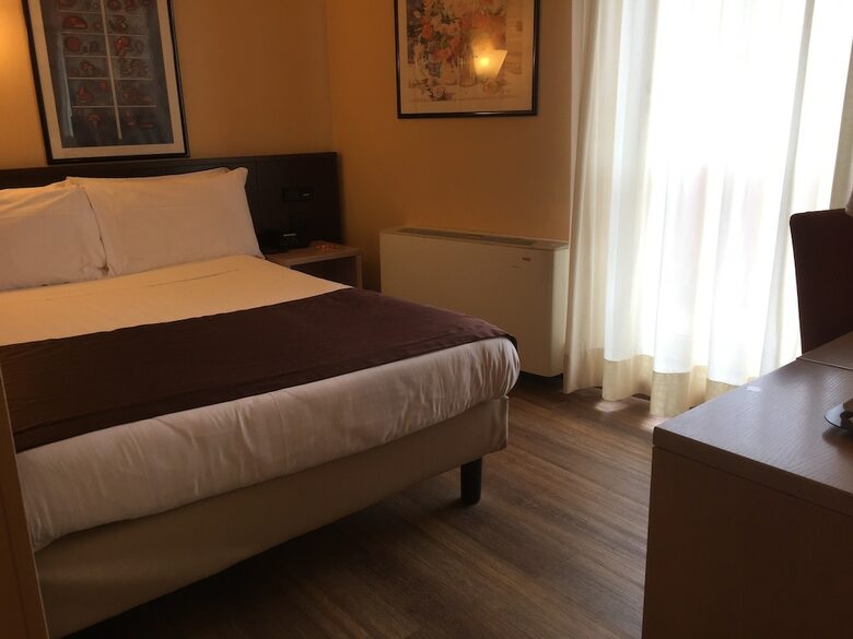 Hotel Carlton