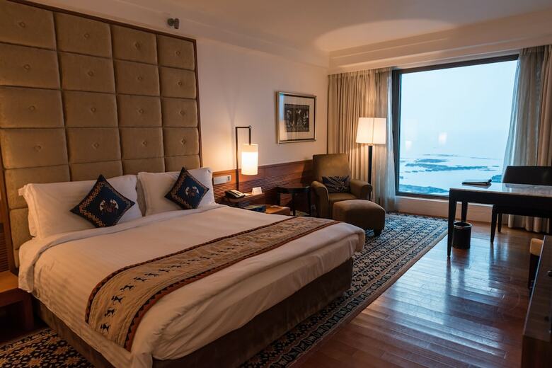 Hotel Intercontinental Marine Drive Mumbai