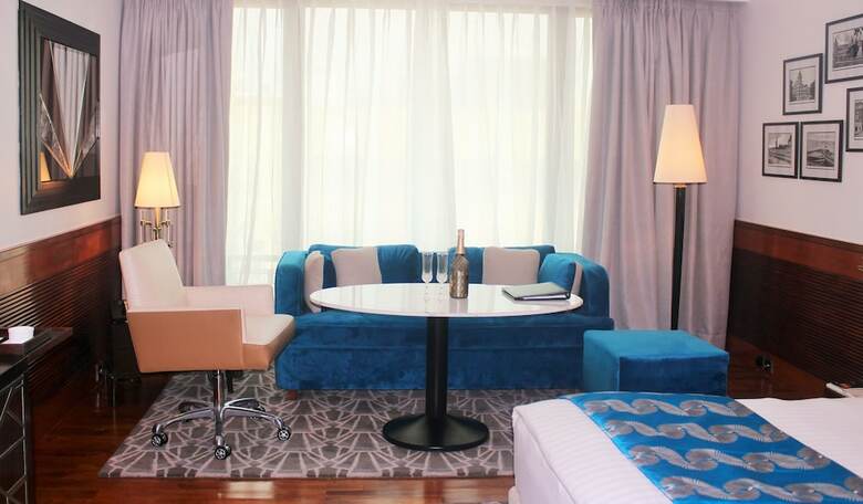 Hotel Intercontinental Marine Drive Mumbai