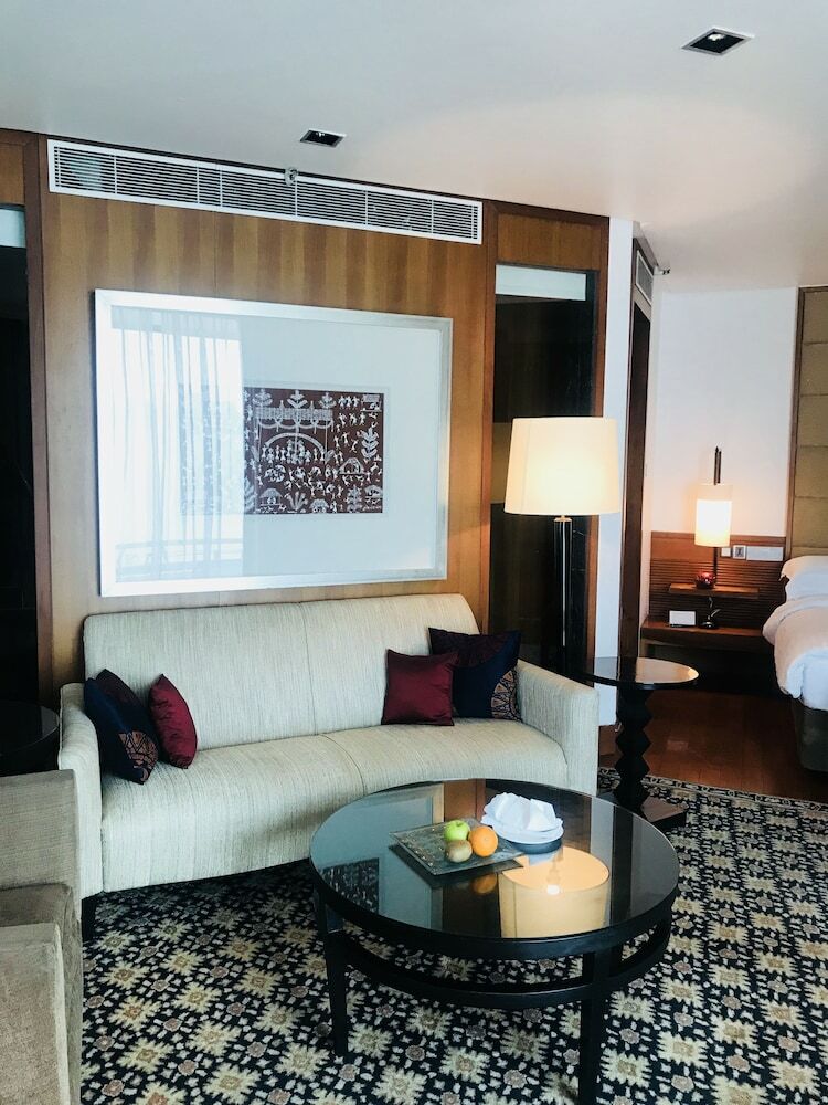 Hotel Intercontinental Marine Drive Mumbai