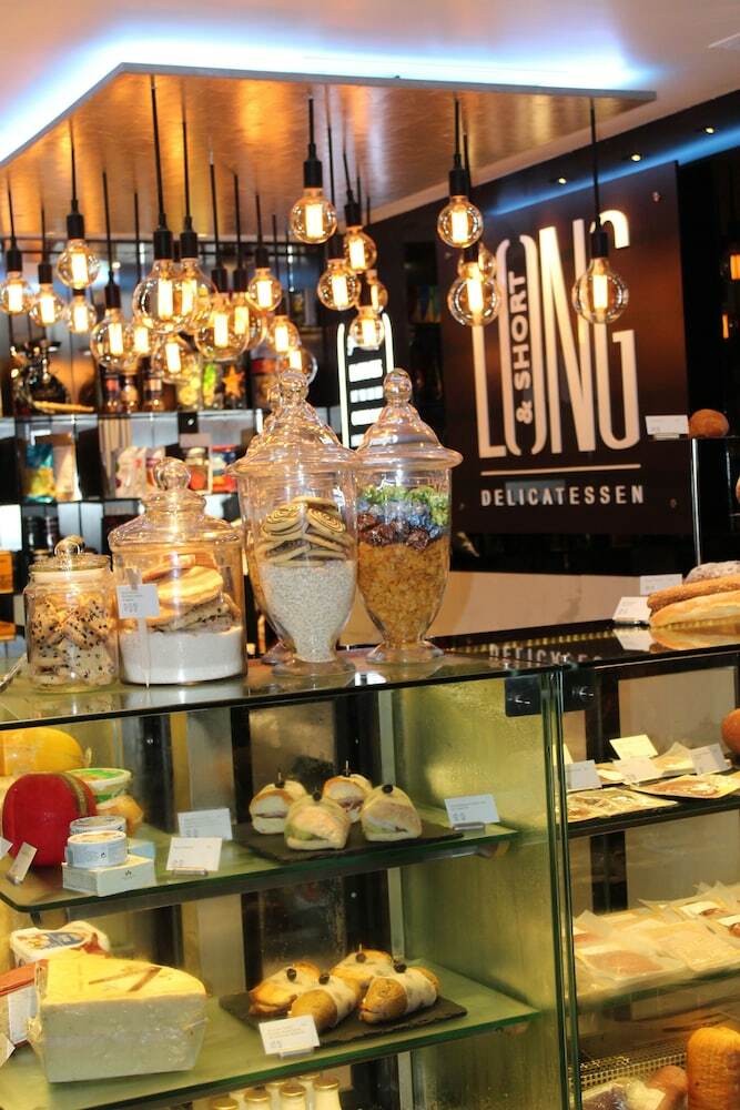 Hotel Intercontinental Marine Drive Mumbai