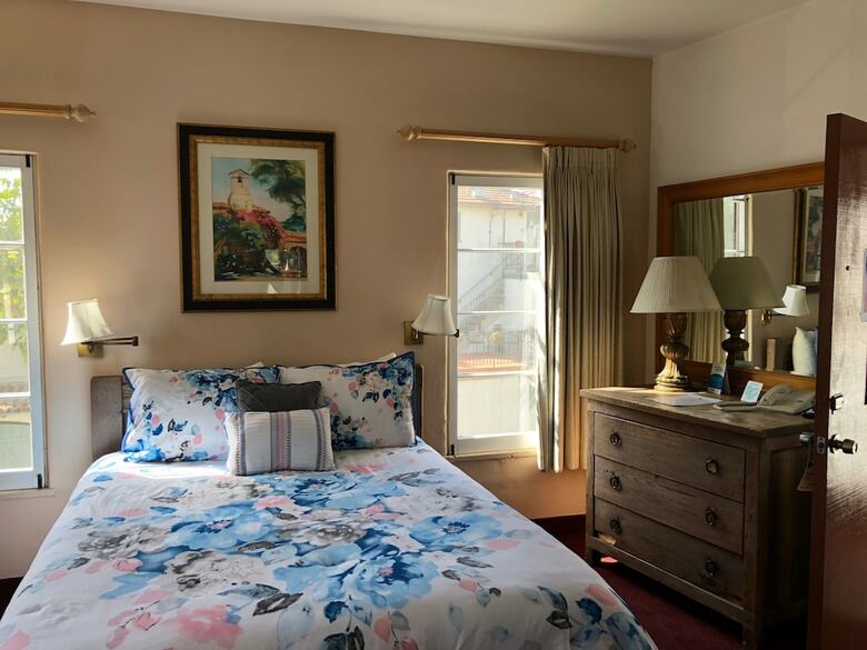 Hotel Villa Rosa Inn