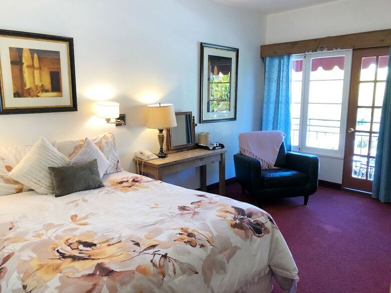 Hotel Villa Rosa Inn