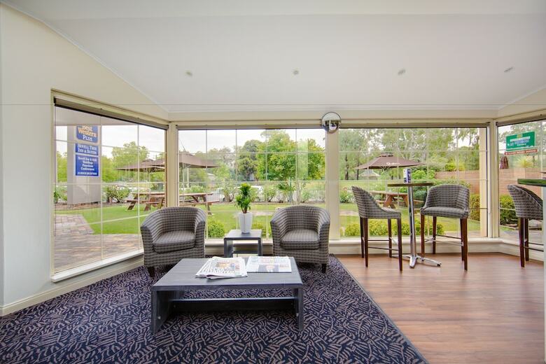 Motel Best Western Plus Hovell Tree Inn