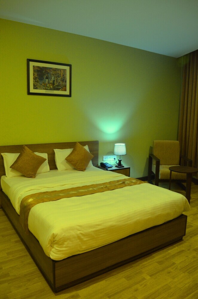 Regal Airport Hotel