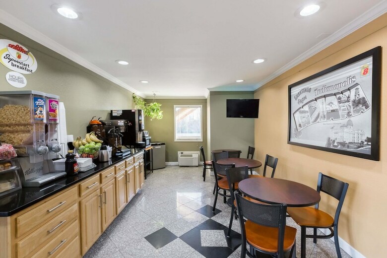 Motel Super 8 By Wyndham Indianapolis