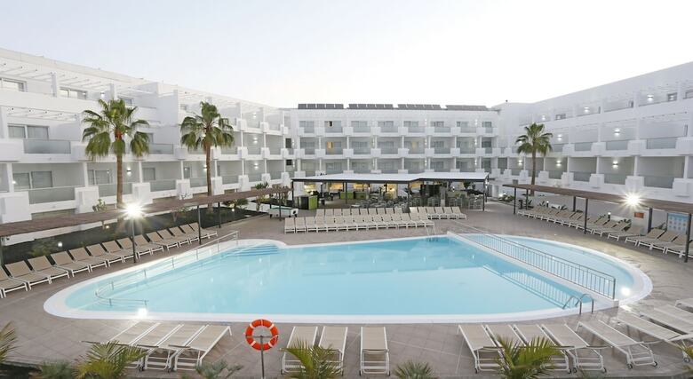 Hotel Aequora Lanzarote Suites