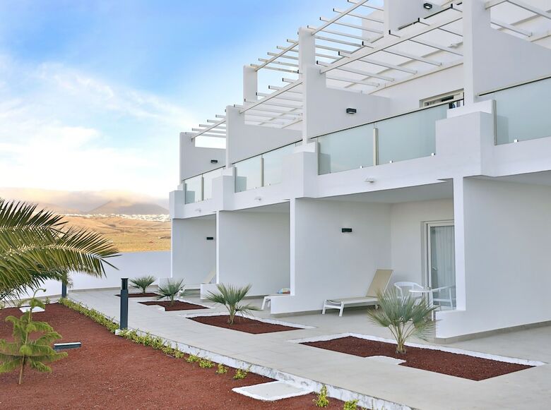 Hotel Aequora Lanzarote Suites