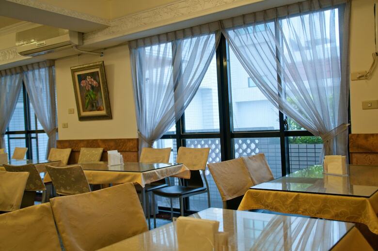 Hua Tong Hotel