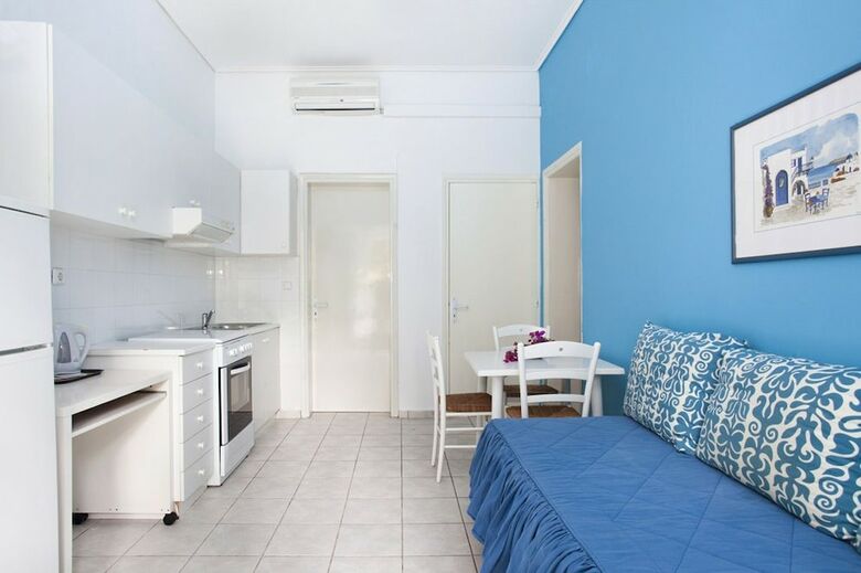 Daphne's Club Hotel Apartments