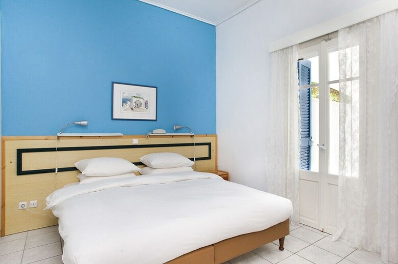 Daphne's Club Hotel Apartments