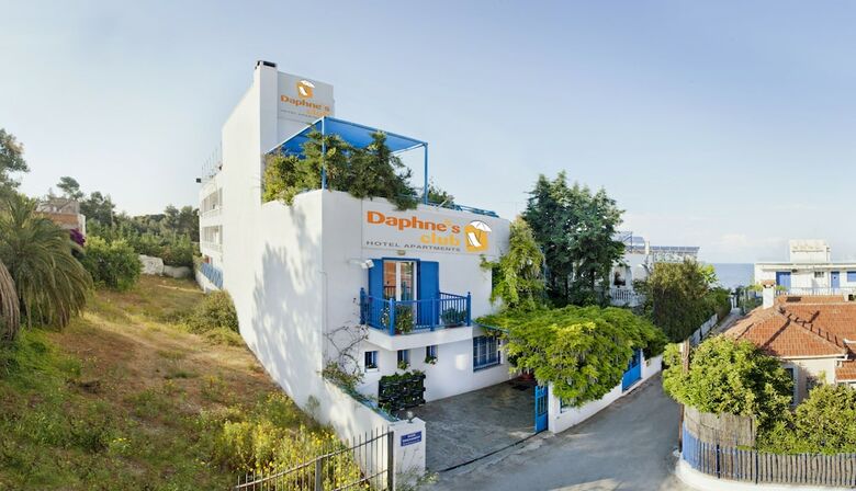 Daphne's Club Hotel Apartments