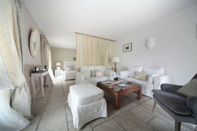 Hotel H�tel Alain Llorca