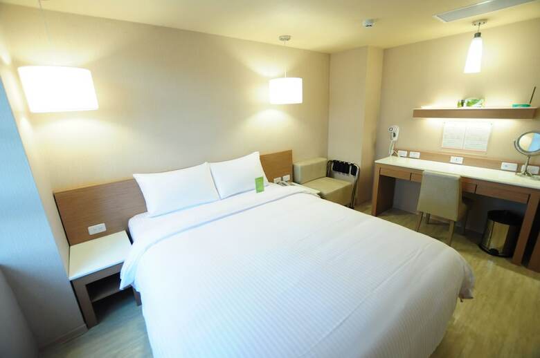 Kindness Hotel - Tainan Chihkan Tower