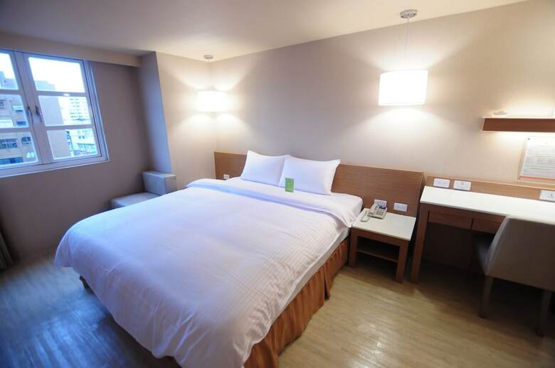 Kindness Hotel - Tainan Chihkan Tower