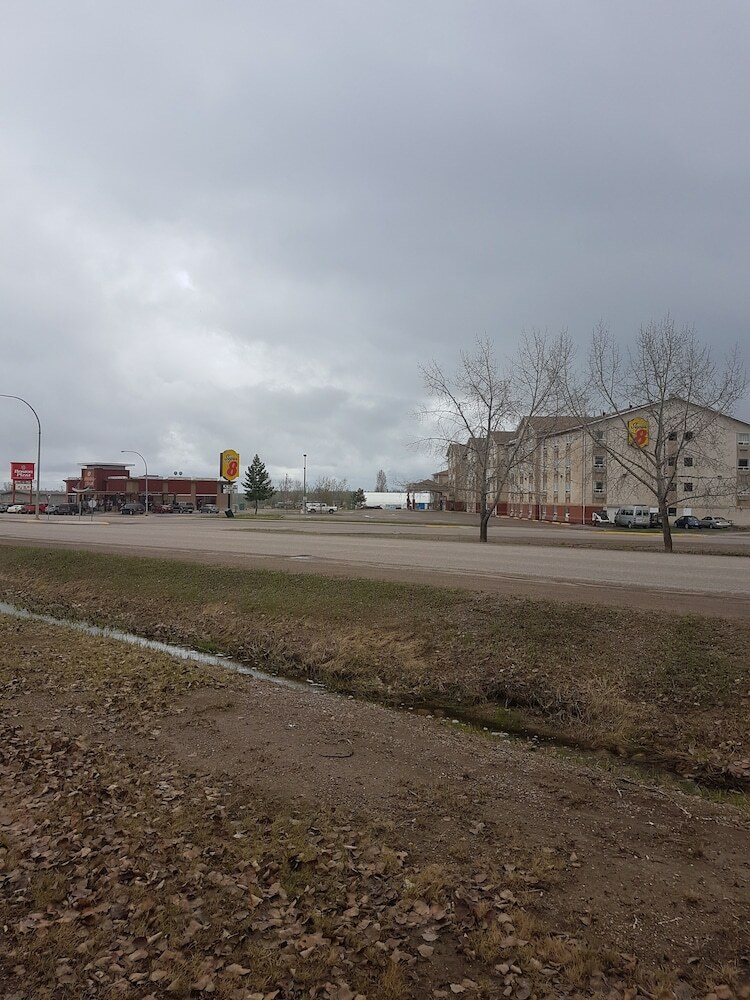 Hotel Super 8 By Wyndham Fort Nelson Bc