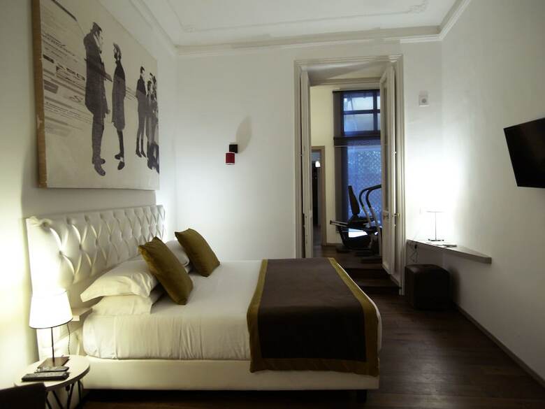 Piazza Farnese Luxury Suites