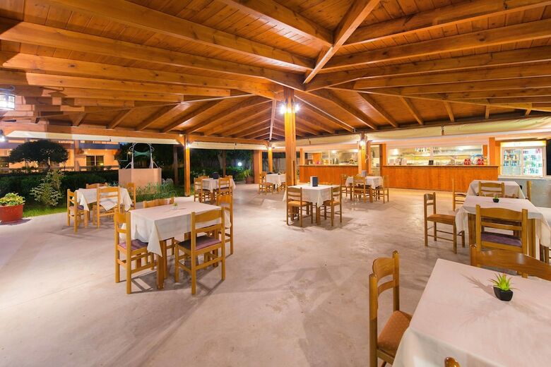 Bayside Hotel Katsaras