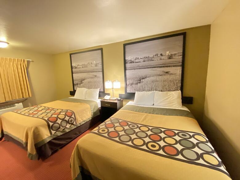Motel Super 8 By Wyndham Eau Claire Wi