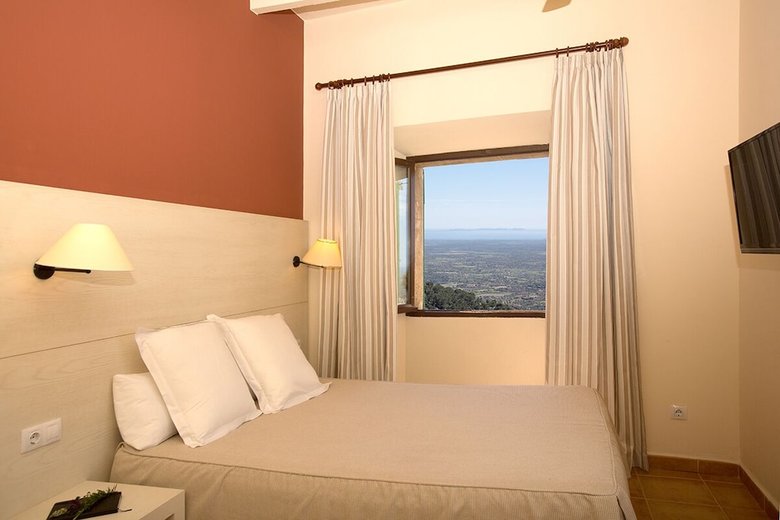 Hotel Santuari De Cura