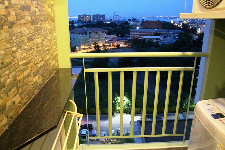 Apartamentos Lumpini Ville Naklua Good Luck