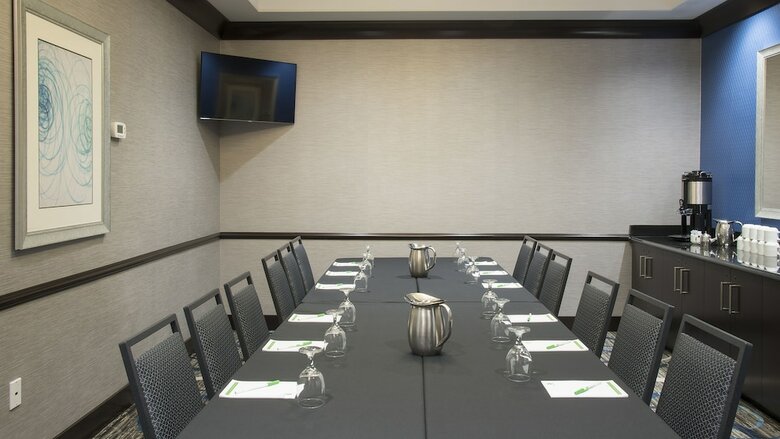 Hotel Holiday Inn Indianapolis Airport