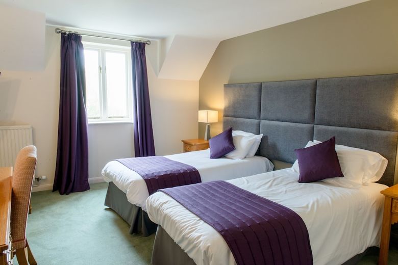 Hotel The Crown Of Crucis