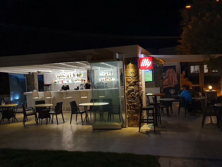 Liana Beach Hotel & Spa