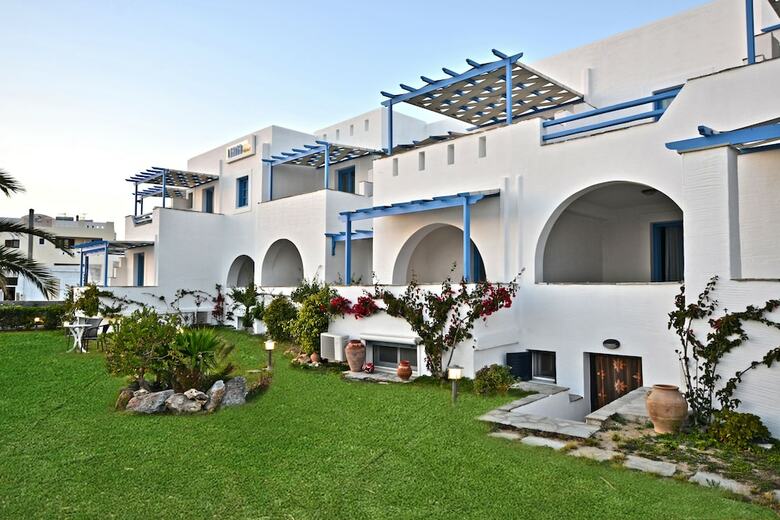 Liana Beach Hotel & Spa