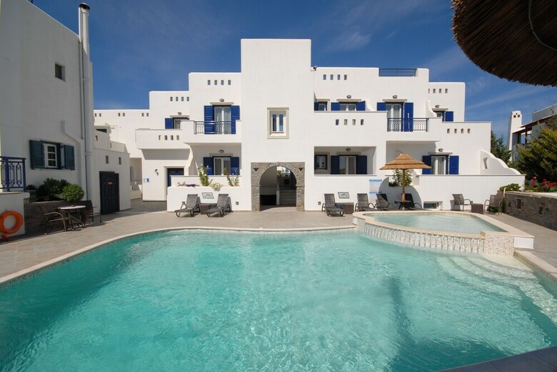 Liana Beach Hotel & Spa