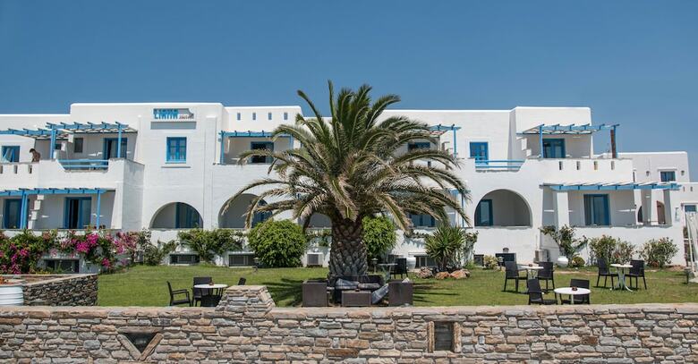 Liana Beach Hotel & Spa