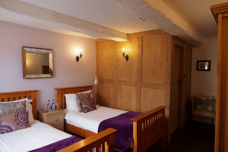 The Kings Arms Hotel