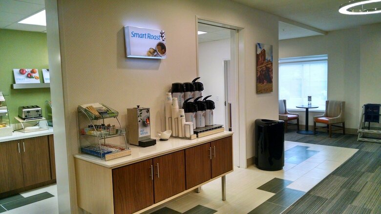 Hotel Holiday Inn Express & Suites Price