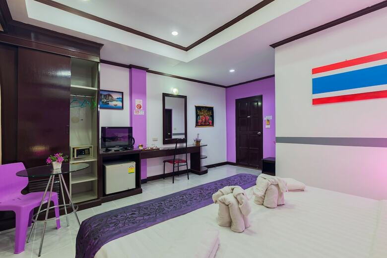 Hotel Grand Orchid Inn