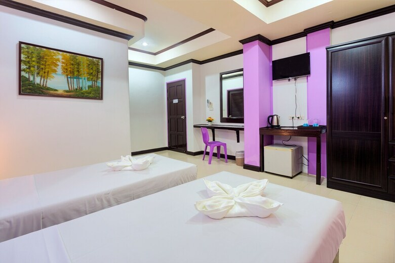 Hotel Grand Orchid Inn