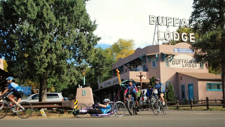 Hotel Buffalo Lodge Bicycle Resort
