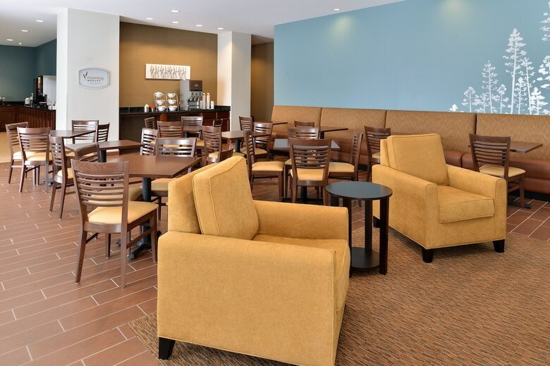 Hotel Sleep Inn & Suites