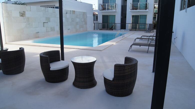 La Playa Condo